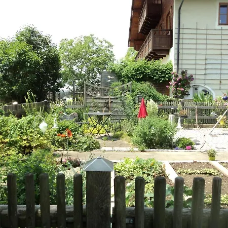 Guest house Schellenberger Hof 3*